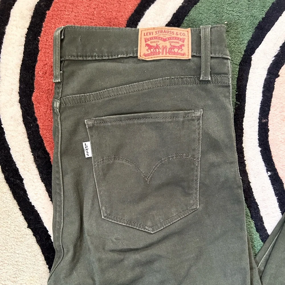 Levi's Women's 720 High-Rise Super-Skinny Jeans - Picture 6 of 10